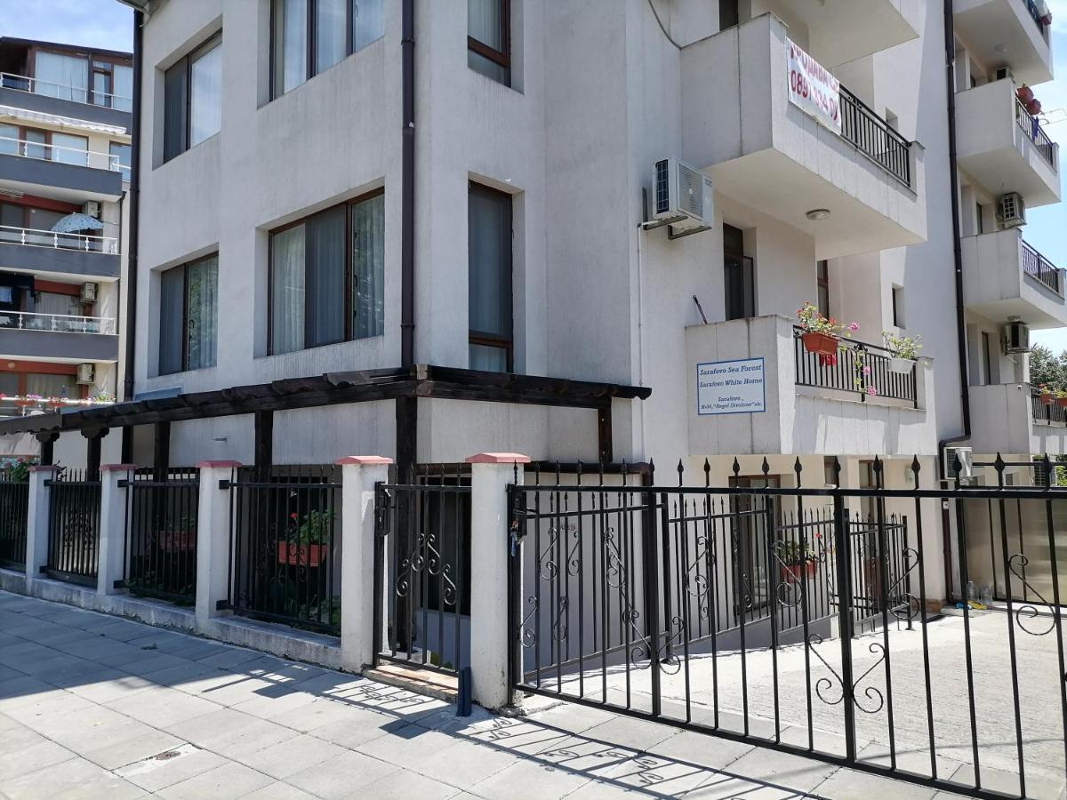 דירה White Home-apartament בורגאס